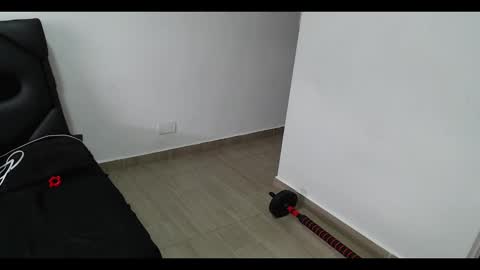 Mia online show from February 25, 5:04 pm