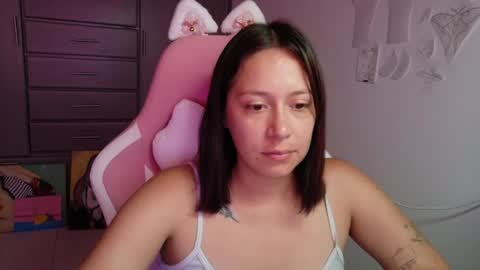 Mia online show from July 28, 3:21 pm