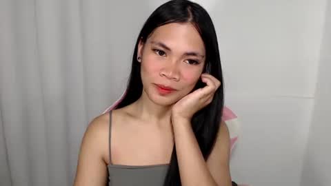 hot_pauline online show from May 8, 1:38 pm