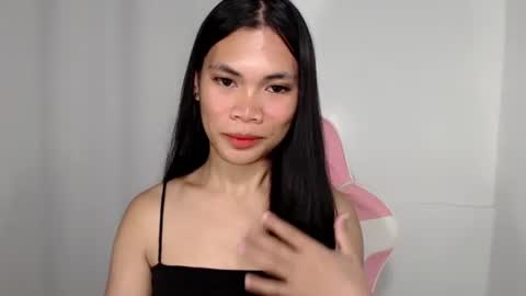 hot_pauline online show from May 10, 2:44 pm