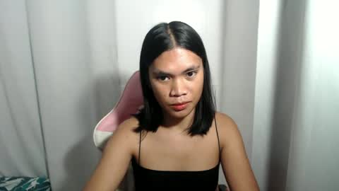 hot_pauline online show from June 14, 2:24 am