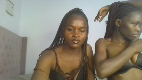 Petite online show from July 1, 7:13 pm