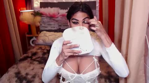 Julli Anna online show from November 8, 10:04 am