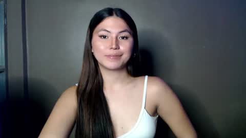 Snapshot of hot_precious_nikki chatting on July 8, 11:48 am Nikki online show from July 8, 11:48 am