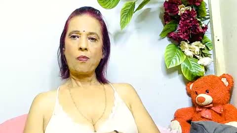 hot queen online show from June 23, 2:48 pm