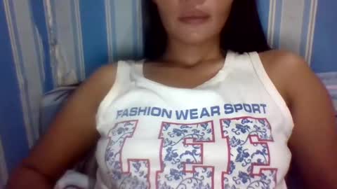 Snapshot of hot_quin11 chatting on February 16, 11:26 pm hot_quin11 online show from February 16, 11:26 pm