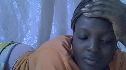 RAYLAH online show from March 22, 2:59 am