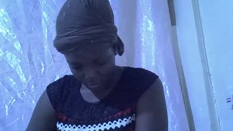 RAYLAH online show from March 31, 6:30 pm