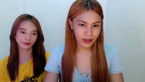 Snapshot of hot_selenaxx chatting on January 19, 5:15 am Selena online show from January 19, 5:15 am