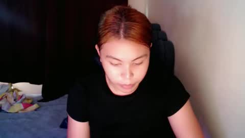 Snapshot of hot_selenaxx chatting on October 13, 6:57 am Selena online show from October 13, 6:57 am