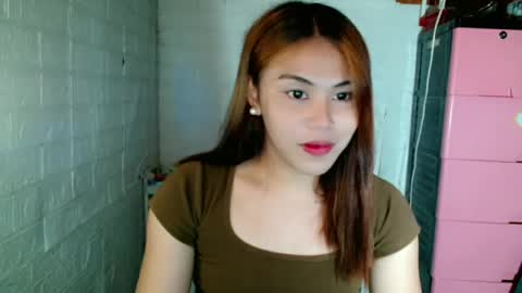 Snapshot of hot_selenaxx chatting on July 5, 4:36 pm Selena online show from July 5, 4:36 pm