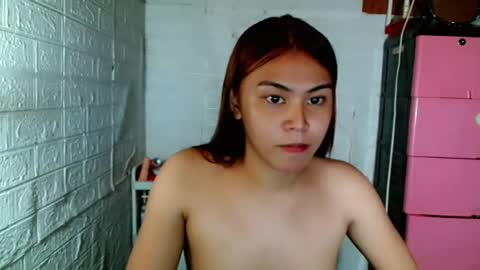 Snapshot of hot_selenaxx chatting on July 10, 7:01 am Selena online show from July 10, 7:01 am
