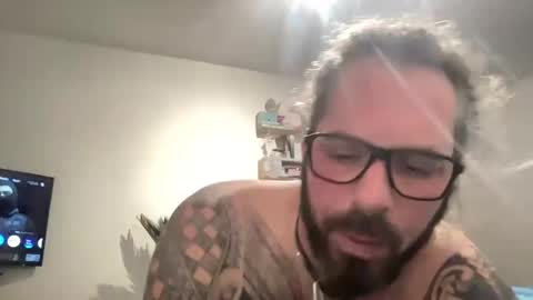 Snapshot of hot_sex83 chatting on January 28, 9:40 pm letmedoo2 online show from January 28, 9:40 pm