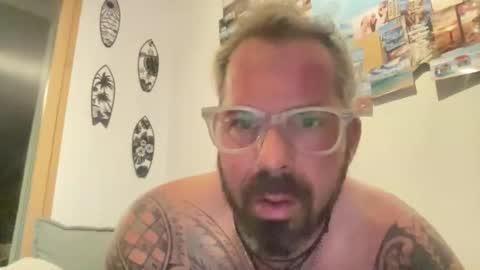 Snapshot of hot_sex83 chatting on October 15, 5:35 pm letmedoo2 online show from October 15, 5:35 pm