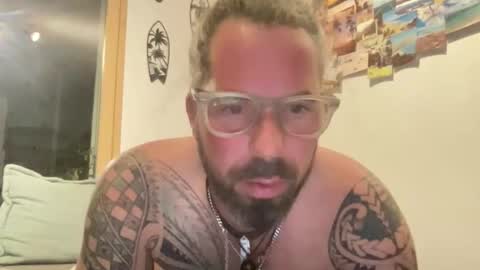 Snapshot of hot_sex83 chatting on October 28, 5:37 pm letmedoo2 online show from October 28, 5:37 pm