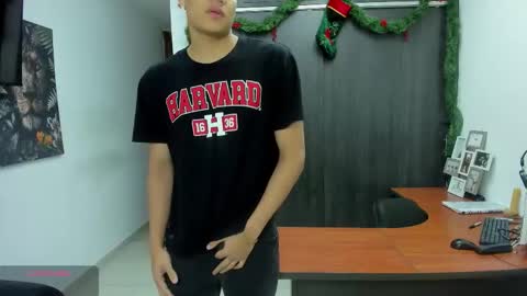 Vanesa Oliver and Andrew online show from January 12, 11:21 pm