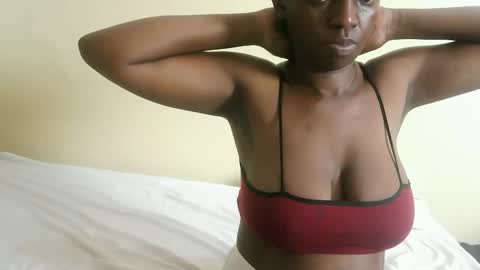 Snapshot of hot_sexxy_baby chatting on February 23, 11:13 pm hot_sexxy_baby online show from February 23, 11:13 pm