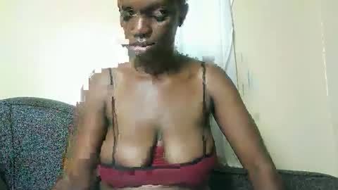 Snapshot of hot_sexxy_baby chatting on February 25, 12:31 am hot_sexxy_baby online show from February 25, 12:31 am