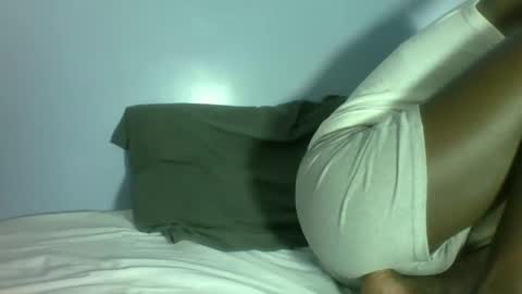 Snapshot of hot_sexykings chatting on April 13, 12:54 pm hot_sexykings online show from April 13, 12:54 pm