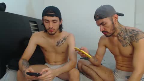 Hot Sharks   online show from February 23, 6:39 am