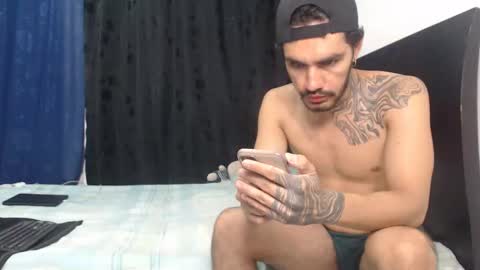 Hot Sharks   online show from April 8, 7:19 am