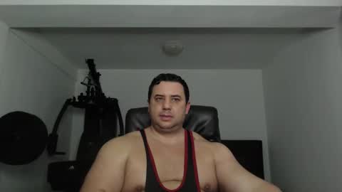 Snapshot of hot_stefano1 chatting on November 16, 5:35 am Stefano.. online show from November 16, 5:35 am