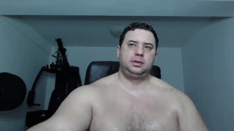 Snapshot of hot_stefano1 chatting on January 18, 5:00 am Stefano.. online show from January 18, 5:00 am