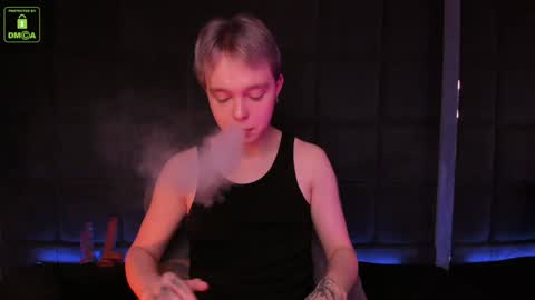 hot_twinkboy online show from February 1, 10:48 am