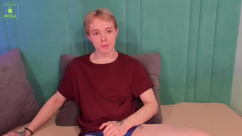 hot_twinkboy online show from March 8, 10:11 am