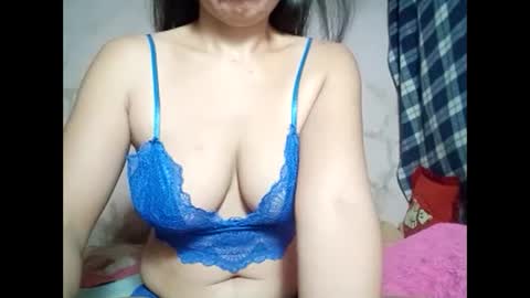 hot_warrios247 online show from February 11, 8:26 am