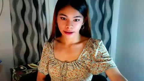 Snapshot of hot_yanna143 chatting on April 14, 8:15 pm Yanna online show from April 14, 8:15 pm