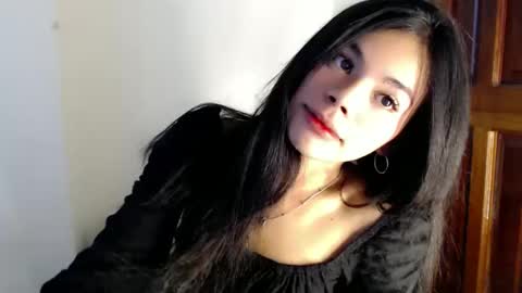 Snapshot of hot_yanna143 chatting on May 3, 2:17 am Yanna online show from May 3, 2:17 am