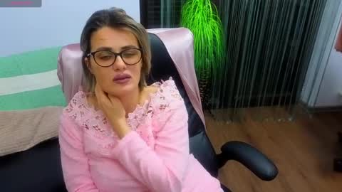 Lisa online show from January 13, 7:43 am