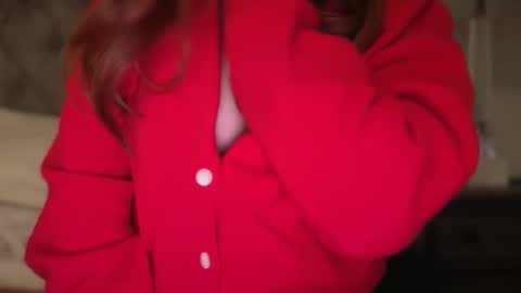 Snapshot of hotasember chatting on December 15, 5:01 am Ember online show from December 15, 5:01 am