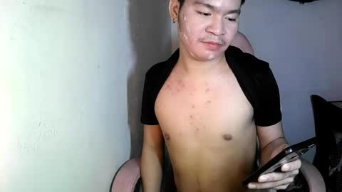 Snapshot of hotasianwildfuck chatting on September 12, 9:42 am hotasianwildfuck online show from September 12, 9:42 am