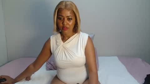 hotbaby43za online show from January 6, 9:50 pm