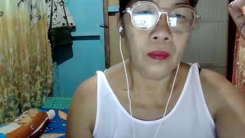 hotbetty_45 online show from April 12, 10:48 pm