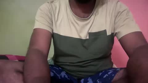 Snapshot of hotbrownman123 chatting on December 2, 4:31 pm Jos online show from December 2, 4:31 pm