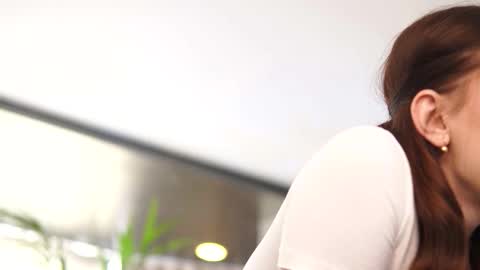 Anais online show from March 9, 9:46 am