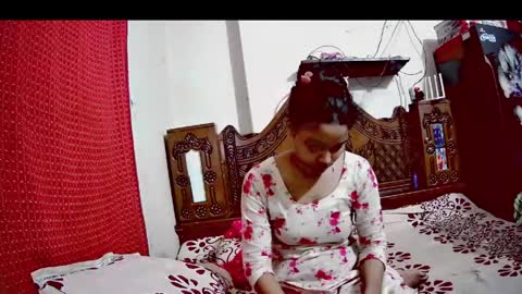 Hotcapolx online show from April 28, 4:50 am