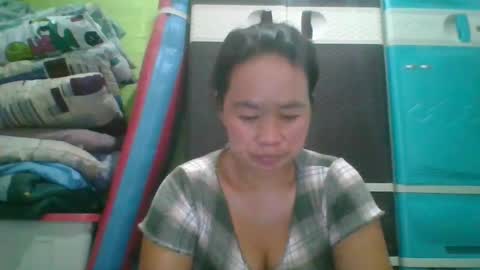 Snapshot of hotchicks4uxx chatting on February 20, 4:50 am hotchicks4uxx online show from February 20, 4:50 am