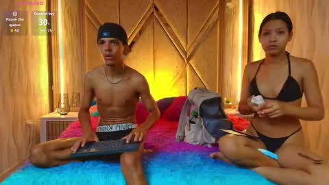 hotcouple_222 online show from October 11, 7:29 am