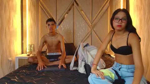 hotcouple_222 online show from November 21, 8:02 am