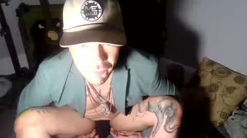 Snapshot of hotdadrod chatting on December 1, 5:45 am hotdadrod online show from December 1, 5:45 am