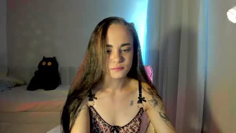 SWEET DEVILS PUSSY  online show from June 11, 2:53 am