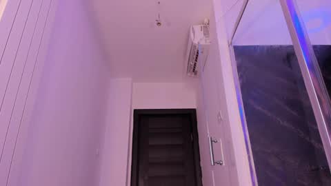 hotfallingdevil online show from February 20, 6:26 am