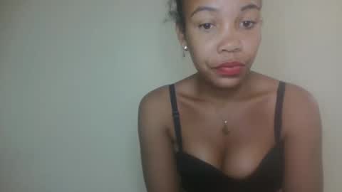 Snapshot of hotfelicia chatting on May 10, 5:12 am hotfelicia online show from May 10, 5:12 am