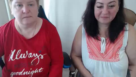 Snapshot of hotfiremommy chatting on October 12, 6:23 am LimonkaFire online show from October 12, 6:23 am