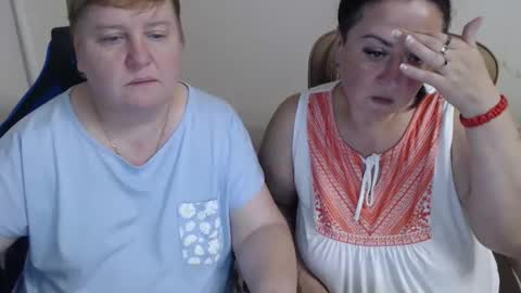 Snapshot of hotfiremommy chatting on October 12, 6:29 pm LimonkaFire online show from October 12, 6:29 pm