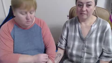Snapshot of hotfiremommy chatting on October 24, 3:08 pm LimonkaFire online show from October 24, 3:08 pm